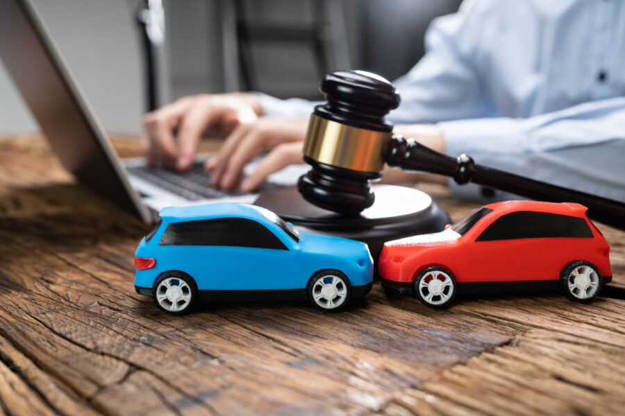 Why You Should Call an Auto Accident Lawyer Immediately After a Crash in VA